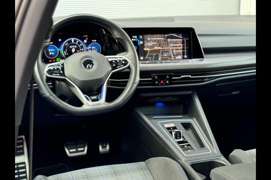 Volkswagen Golf 1.4 eHybrid GTE Pano/HuD/Dodehoek