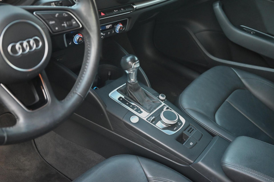 Audi A3 Sportback 1.4 e-tron Sport 204 PK Virtual Cockpit Adaptive Cruise Keyless Leder PDC 17''