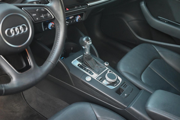 Audi A3 Sportback 1.4 e-tron Sport 204 PK Virtual Cockpit Adaptive Cruise Keyless Leder PDC 17''