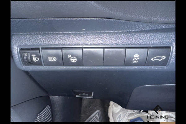 Toyota Corolla Touring Sports 2.0 Hybrid Business GR-Sport Trekhaak. Apple-carplay. Head-up display. Hollandse auto met NAP