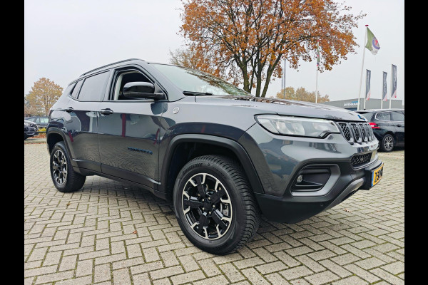 Jeep Compass 4xe 240 Plug-in Hybrid Electric Trailhawk
