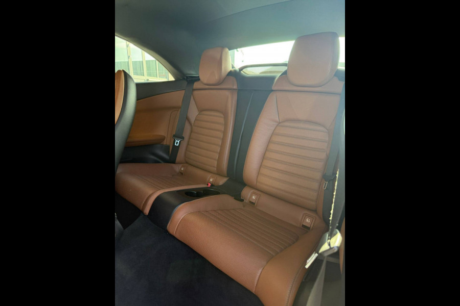 Mercedes-Benz C-Klasse Cabrio 180 Premium Plus AMG Airscarf Burmester 360 Camera Led High-performance