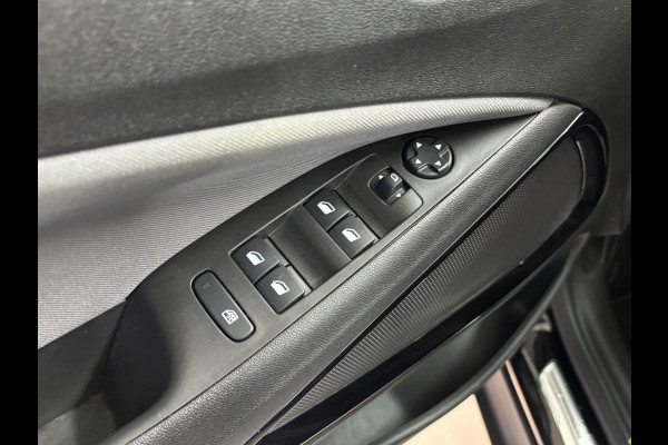 Opel Crossland X 1.2 120 Jaar Edition Navigatie | Camera | Cruise control | Android auto / Apple Carplay