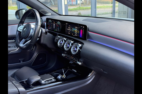 Mercedes-Benz A-Klasse 250 e AMG Line | Pano | Sfeer | Leer | Cruise