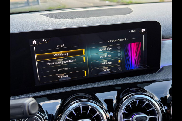 Mercedes-Benz A-Klasse 250 e AMG Line | Pano | Sfeer | Leer | Cruise
