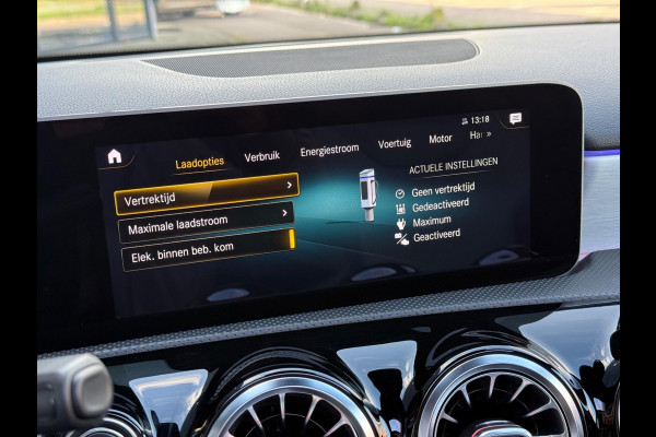 Mercedes-Benz A-Klasse 250 e AMG Line | Pano | Sfeer | Leer | Cruise