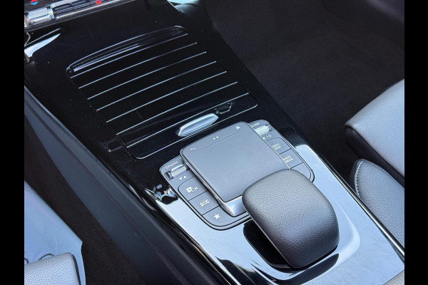 Mercedes-Benz A-Klasse 250 e AMG Line | Pano | Sfeer | Leer | Cruise
