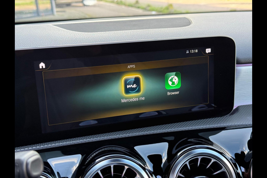 Mercedes-Benz A-Klasse 250 e AMG Line | Pano | Sfeer | Leer | Cruise