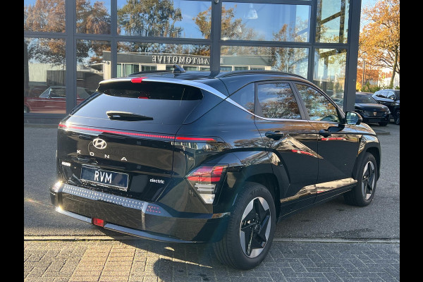 Hyundai Kona Elektro 160 kW Trend-Paket 3-Fase Lader | Dealeronderhouden | Fabrieksgarantie Hyundai tot 2029 | Stoel & Stuurverwarming | 360 camera | | Rijklaar Geleverd