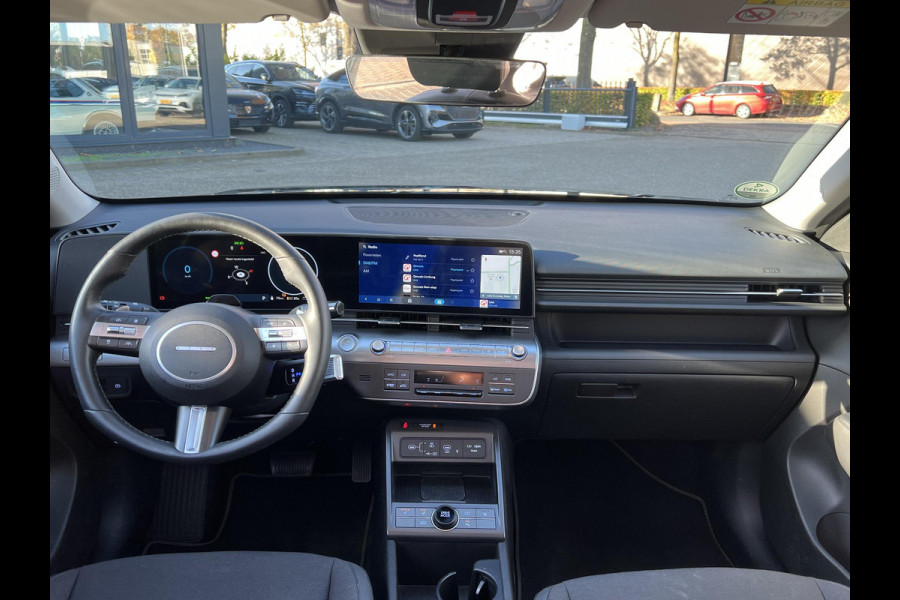 Hyundai Kona Elektro 160 kW Trend-Paket 3-Fase Lader | Dealeronderhouden | Fabrieksgarantie Hyundai tot 2029 | Stoel & Stuurverwarming | 360 camera | | Rijklaar Geleverd
