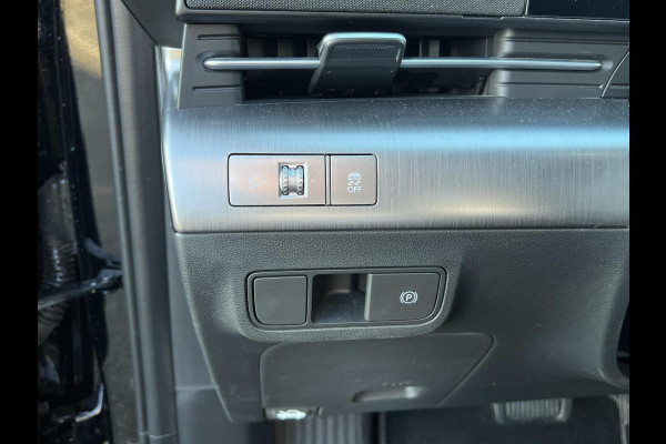 Hyundai Kona Elektro 160 kW Trend-Paket 3-Fase Lader | Dealeronderhouden | Fabrieksgarantie Hyundai tot 2029 | Stoel & Stuurverwarming | 360 camera | | Rijklaar Geleverd