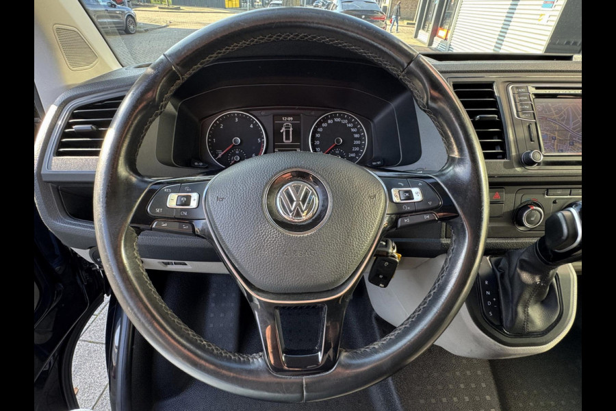 Volkswagen Transporter 2.0 TDI L2H1 4Motion Highline - AUTOMAAT - 67.000 KM I Navigatie I Airco I Schuif/kantel dak I PDC I LED