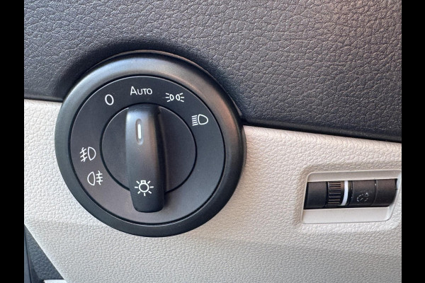 Volkswagen Transporter 2.0 TDI L2H1 4Motion Highline - AUTOMAAT - 67.000 KM I Navigatie I Airco I Schuif/kantel dak I PDC I LED