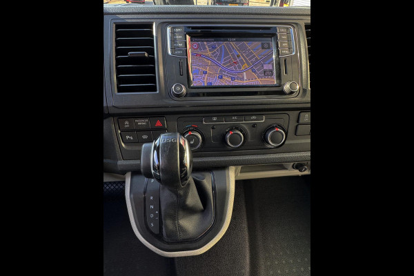 Volkswagen Transporter 2.0 TDI L2H1 4Motion Highline - AUTOMAAT - 67.000 KM I Navigatie I Airco I Schuif/kantel dak I PDC I LED