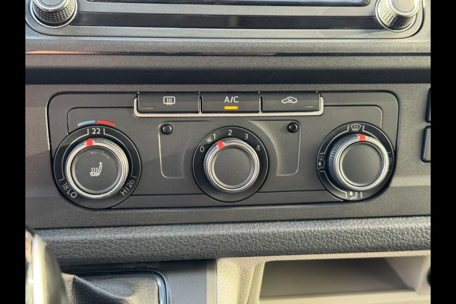 Volkswagen Transporter 2.0 TDI L2H1 4Motion Highline - AUTOMAAT - 67.000 KM I Navigatie I Airco I Schuif/kantel dak I PDC I LED
