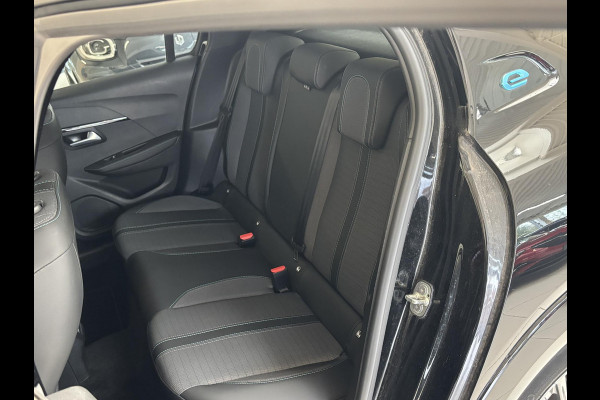 Peugeot e-208 EV Allure 50 kWh SOH 93,2% | Navigatie | Android auto / Apple carplay | Cruise control | Achteruitrijcamera
