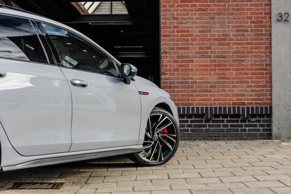 Volkswagen Golf 2.0 TSI GTI Pano / Memory / Harman Kardon