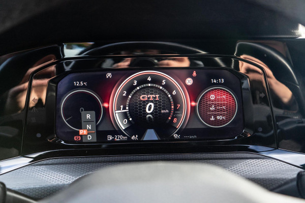 Volkswagen Golf 2.0 TSI GTI Pano / Memory / Harman Kardon