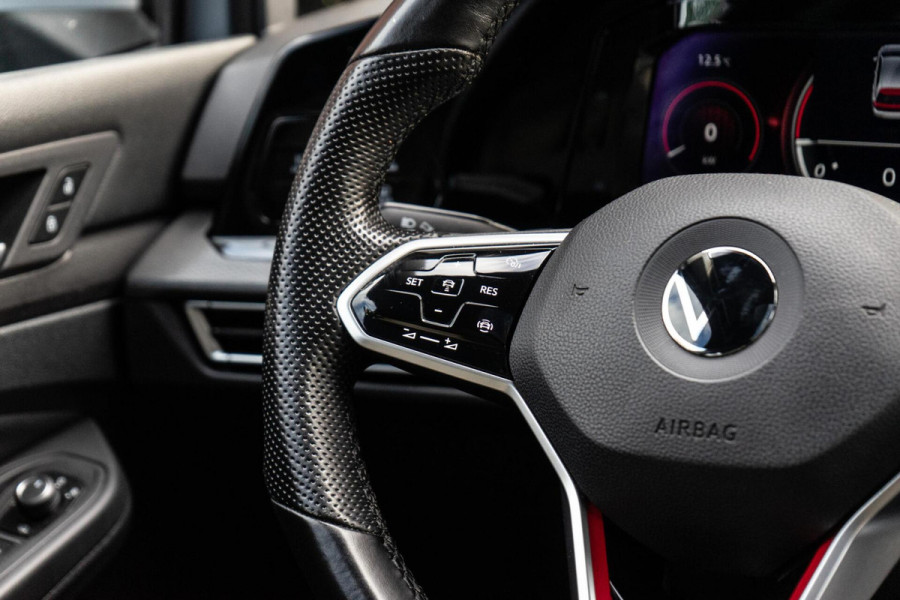 Volkswagen Golf 2.0 TSI GTI Pano / Memory / Harman Kardon