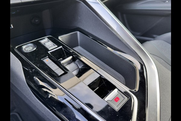 Peugeot 3008 1.2 PureTech Allure Pack Business | Trekhaak | Stoelverwarming | Camera | Carplay