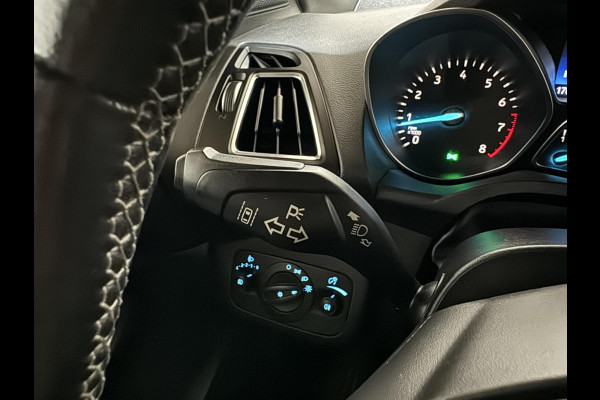 Ford Kuga 1.5 EcoBoost ST Line Navi Cruise Carplay PDC NAP