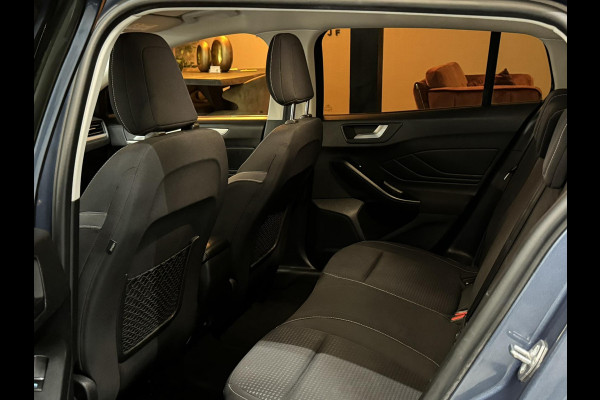 Ford FOCUS Wagon 1.0 EcoBoost Active Business Garantie Carplay Camera StuurVW StoelVW PDC Cruise Clima Navi Led Dab Rijklaar