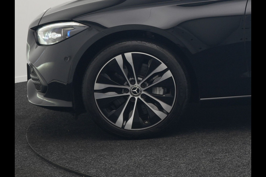 Mercedes-Benz C-Klasse Estate 300e Facelift Plug In Hybrid 313pk Dealer O.H PHEV | Trekhaak Af Fabriek | Adaptive Cruise | Burmester Soundsystem |  Digital LED | Camera | Sportstoelen Verwarmd | Sfeerverlichting | Pilot Assist | Navigatie | Virtual | DAB |