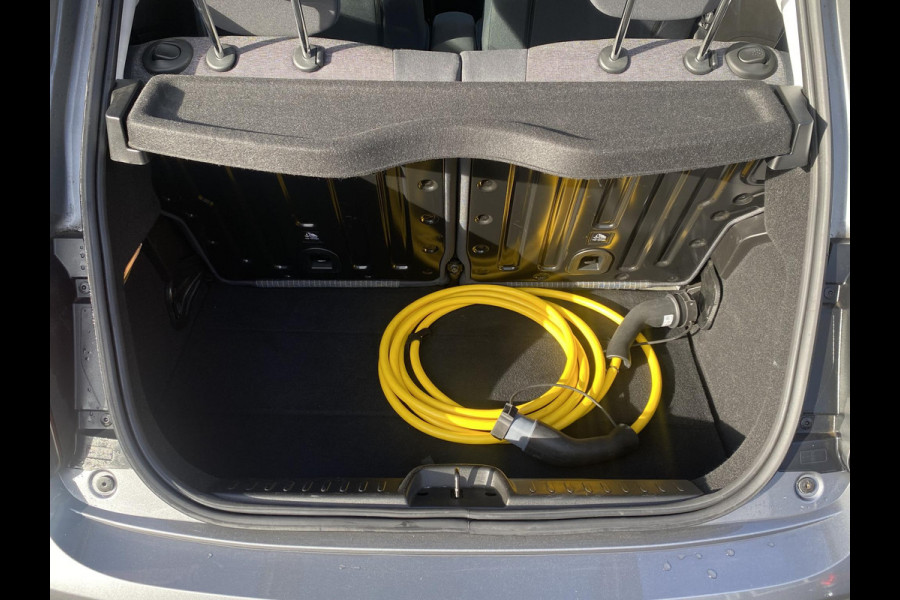 Fiat 500 Icon 42 kWh KEYLESS| STOELVERWARMING| CAMERA| DODE HOEK SENSOR| RIJKLAARPRIJS INCL. 12 MND BOVAG GARANTIE