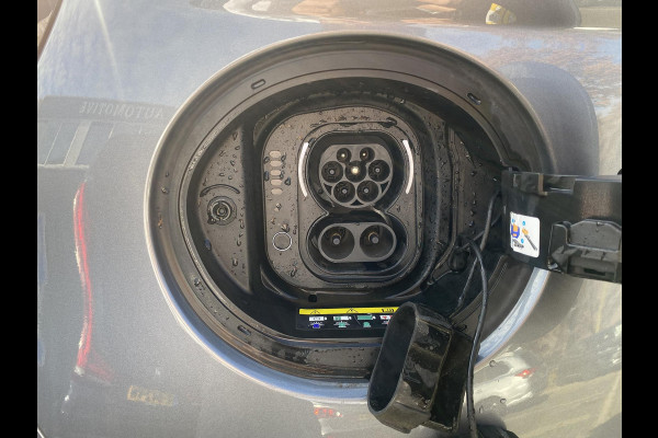 Fiat 500 Icon 42 kWh KEYLESS| STOELVERWARMING| CAMERA| DODE HOEK SENSOR| RIJKLAARPRIJS INCL. 12 MND BOVAG GARANTIE