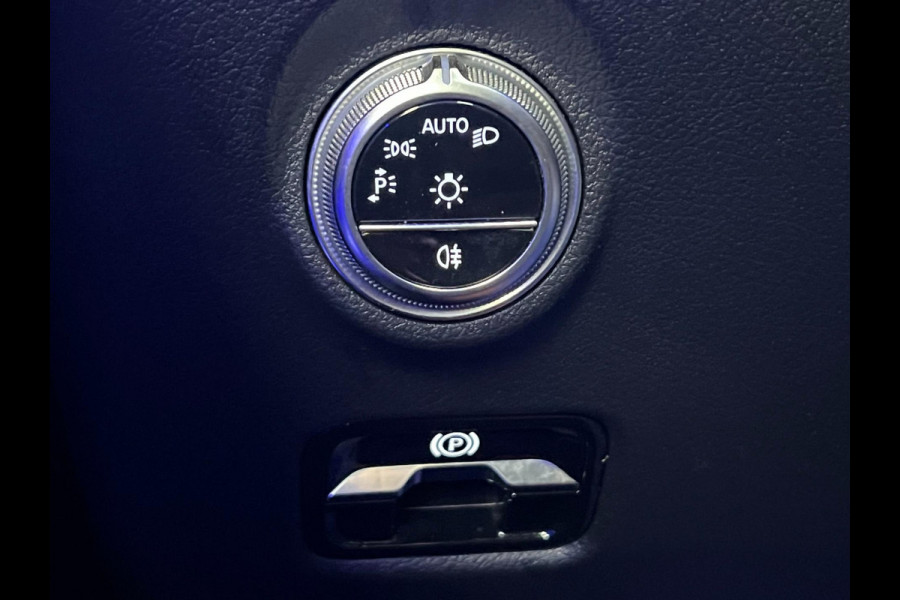 Mercedes-Benz C-Klasse Estate 300e / AMG / Pano / HUD / Memory