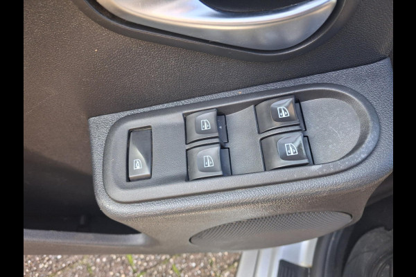 Dacia Duster 1.2 TCe 4x2 Ambiance Camera, Navi, Cruise