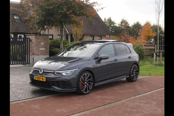 Volkswagen Golf 2.0 TSI GTI | Panoramadak | Camera | Apple Carplay | Cruise Control | Automaat |