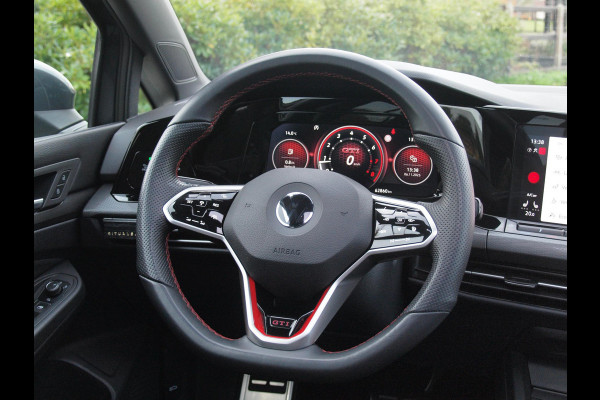 Volkswagen Golf 2.0 TSI GTI | Panoramadak | Camera | Apple Carplay | Cruise Control | Automaat |