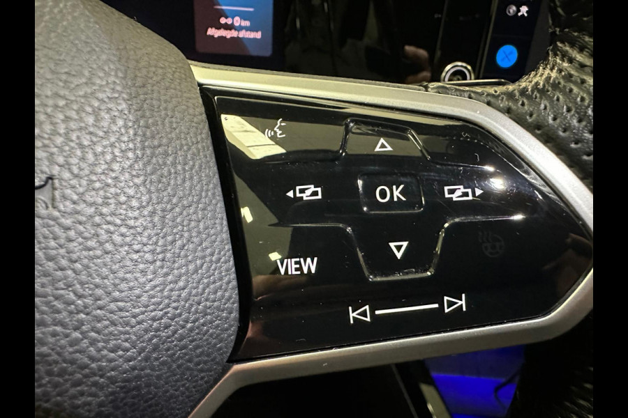 Volkswagen Golf 1.5 TSI R-Line Business+PANO+18'' LM VELGEN