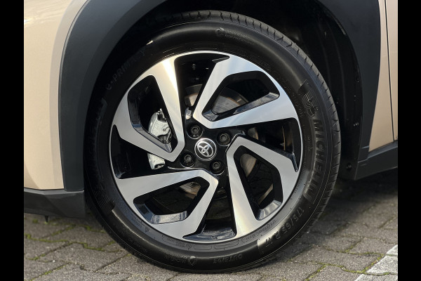 Toyota Aygo X 1.0 VVT-i S-CVT Pulse | Carplay | 17 inch | Stoelverwarming | Camera