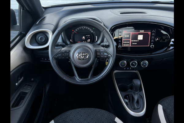 Toyota Aygo X 1.0 VVT-i S-CVT Pulse | Carplay | 17 inch | Stoelverwarming | Camera
