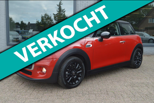 MINI Mini 1.5 Cooper Business Automaat | Navigatie | Parkeersensoren achter | Airco
