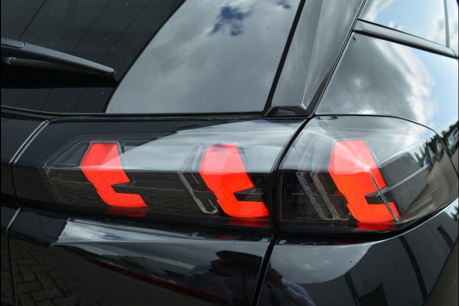 Peugeot e-2008 EV Allure Pack 50kWh 136pk SOH 96,9% | Navigatie | Apple Carplay/Android Auto | Bluetooth | Achteruitrijcamera