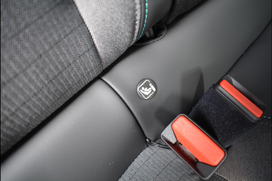 Peugeot e-2008 EV Allure Pack 50kWh 136pk SOH 96,9% | Navigatie | Apple Carplay/Android Auto | Bluetooth | Achteruitrijcamera