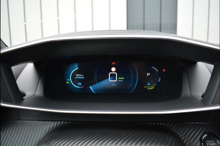 Peugeot e-2008 EV Allure Pack 50kWh 136pk SOH 96,9% | Navigatie | Apple Carplay/Android Auto | Bluetooth | Achteruitrijcamera