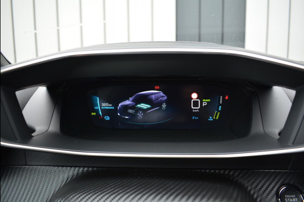 Peugeot e-2008 EV Allure Pack 50kWh 136pk SOH 96,9% | Navigatie | Apple Carplay/Android Auto | Bluetooth | Achteruitrijcamera