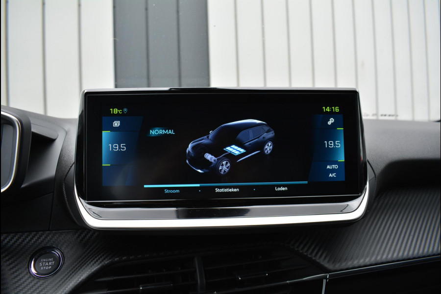 Peugeot e-2008 EV Allure Pack 50kWh 136pk SOH 96,9% | Navigatie | Apple Carplay/Android Auto | Bluetooth | Achteruitrijcamera
