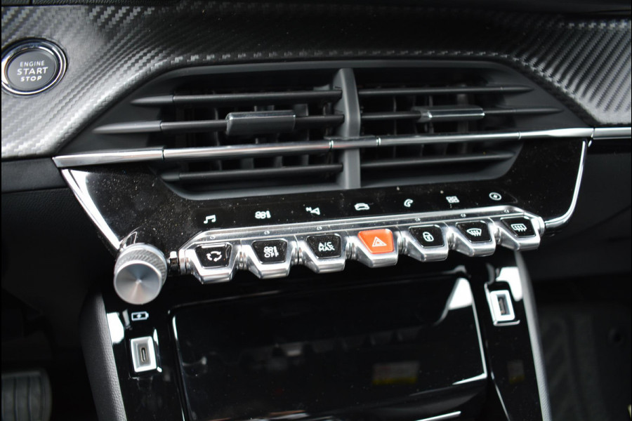 Peugeot e-2008 EV Allure Pack 50kWh 136pk SOH 96,9% | Navigatie | Apple Carplay/Android Auto | Bluetooth | Achteruitrijcamera