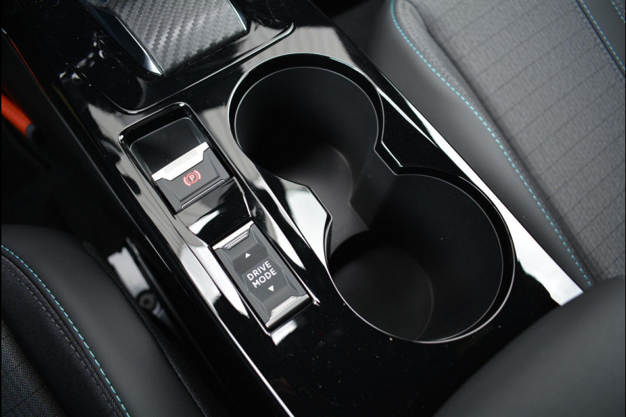 Peugeot e-2008 EV Allure Pack 50kWh 136pk SOH 96,9% | Navigatie | Apple Carplay/Android Auto | Bluetooth | Achteruitrijcamera