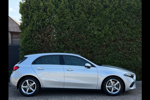 Mercedes-Benz A-Klasse 200 Luxury Line Facelift CarPlay Camera