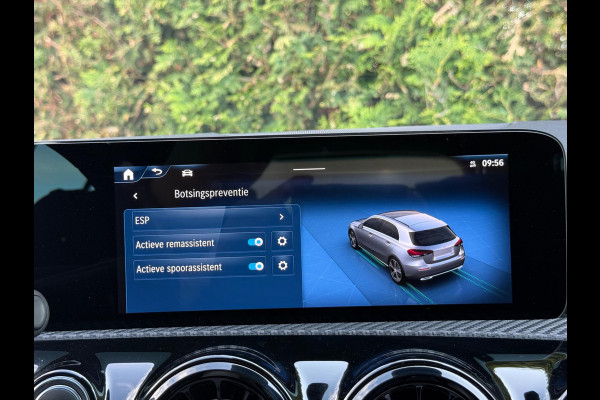 Mercedes-Benz A-Klasse 200 Luxury Line Facelift CarPlay Camera