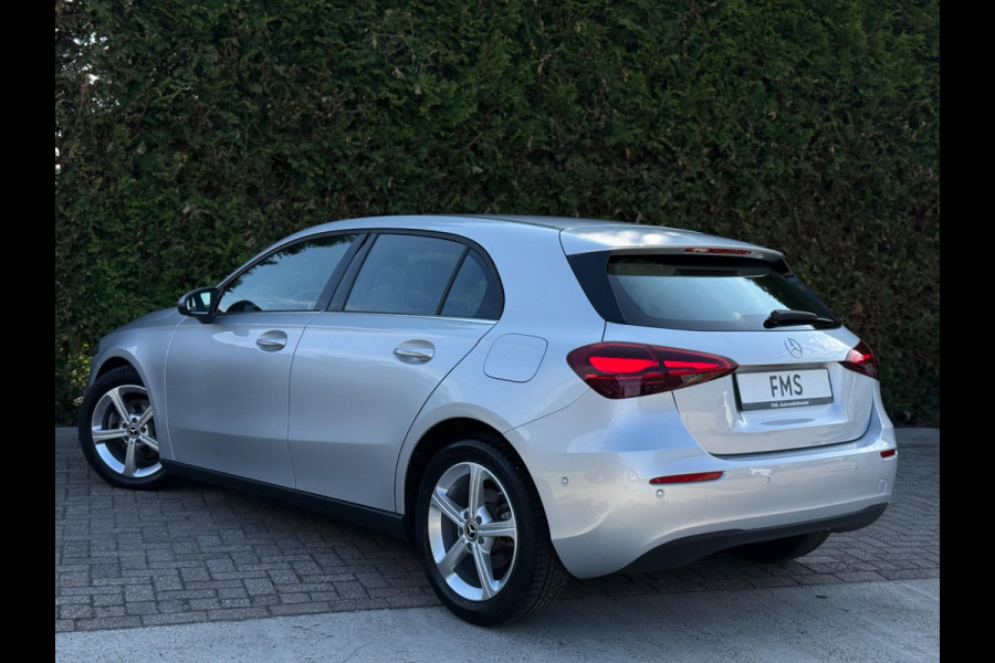 Mercedes-Benz A-Klasse 200 Luxury Line Facelift CarPlay Camera