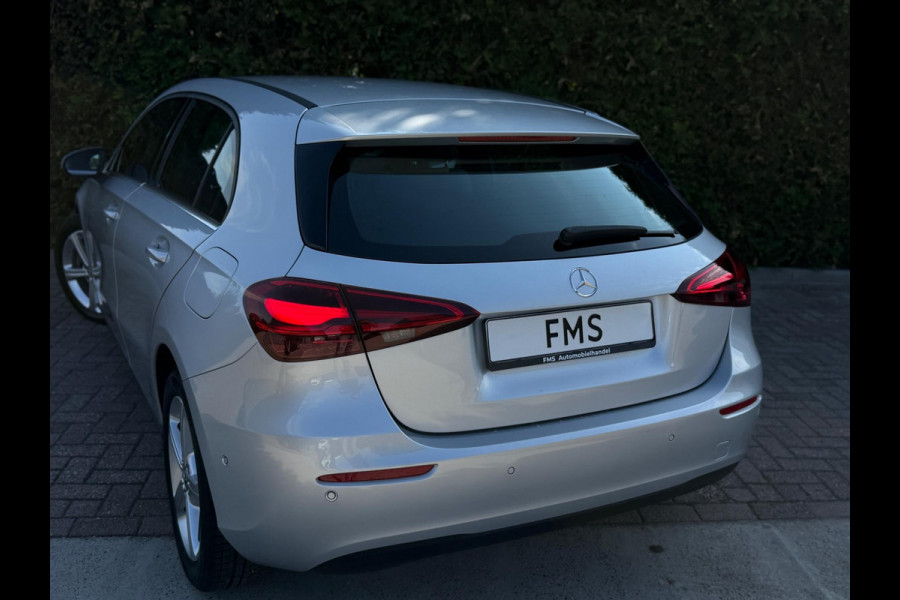 Mercedes-Benz A-Klasse 200 Luxury Line Facelift CarPlay Camera