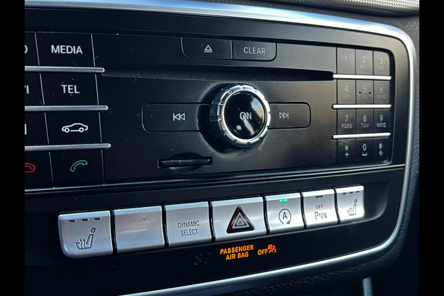 Mercedes-Benz GLA 180 Ambition Navi_Carplay_Camera_Trekh_Clima_Cruise