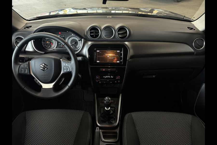 Suzuki Vitara 1.4 Boosterjet 140pk Style Smart Hybrid Navi | ACC | blindspot | CarPlay | 17" | Stoelverwarming | Gewoon een nieuwe Vitara schadevrij verleden!